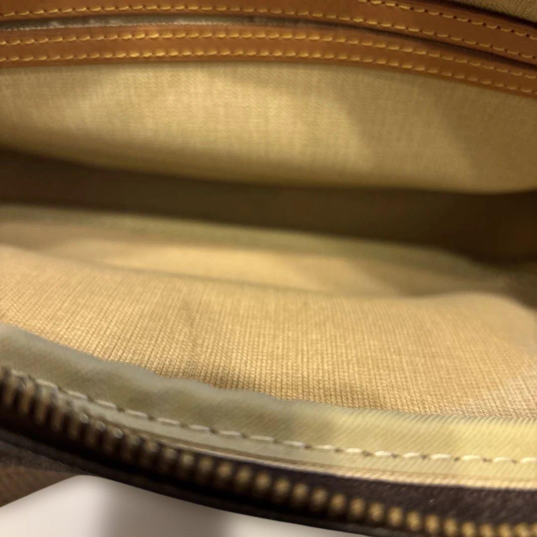 ルイ・ヴィトン モノグラム　リポーターPM 保存袋付き　美品