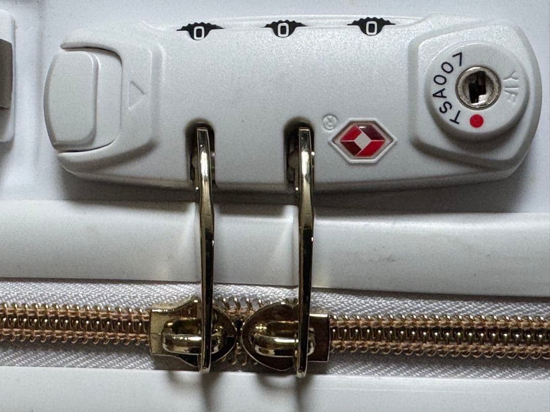 muta ムータ スーツケース キャリーケース ホワイト 32L 機内持込サイズ