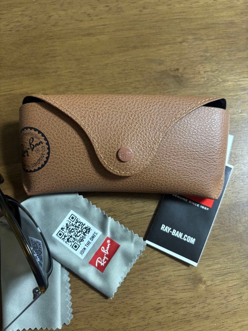 【休日値下げ】レイバン　RB4171F ERIKA 710/T5 偏光サングラス