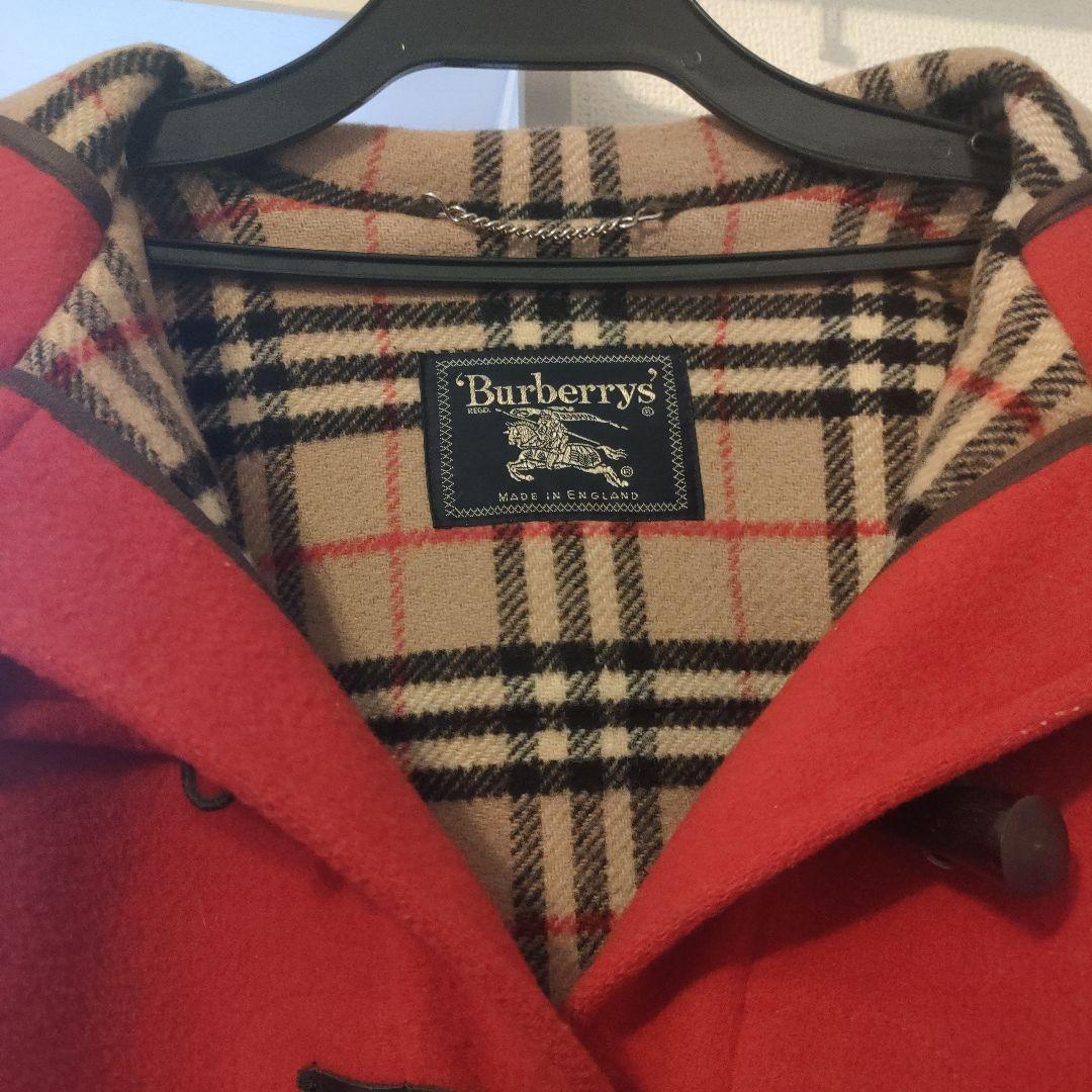 BURBERRY ダッフルコート 赤