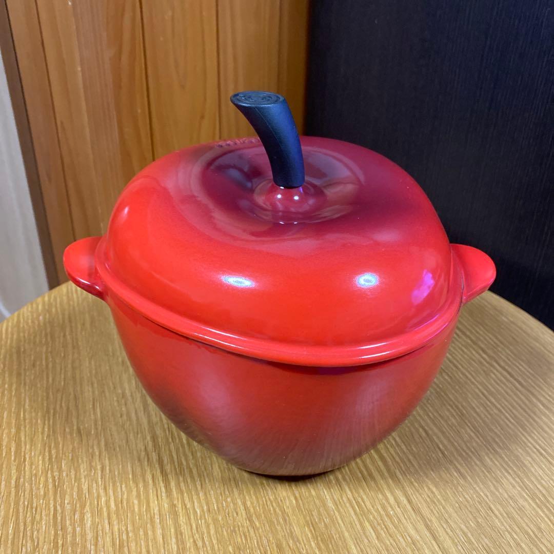LE CREUSET リンゴ型鍋 赤　ルクルーゼ　鍋