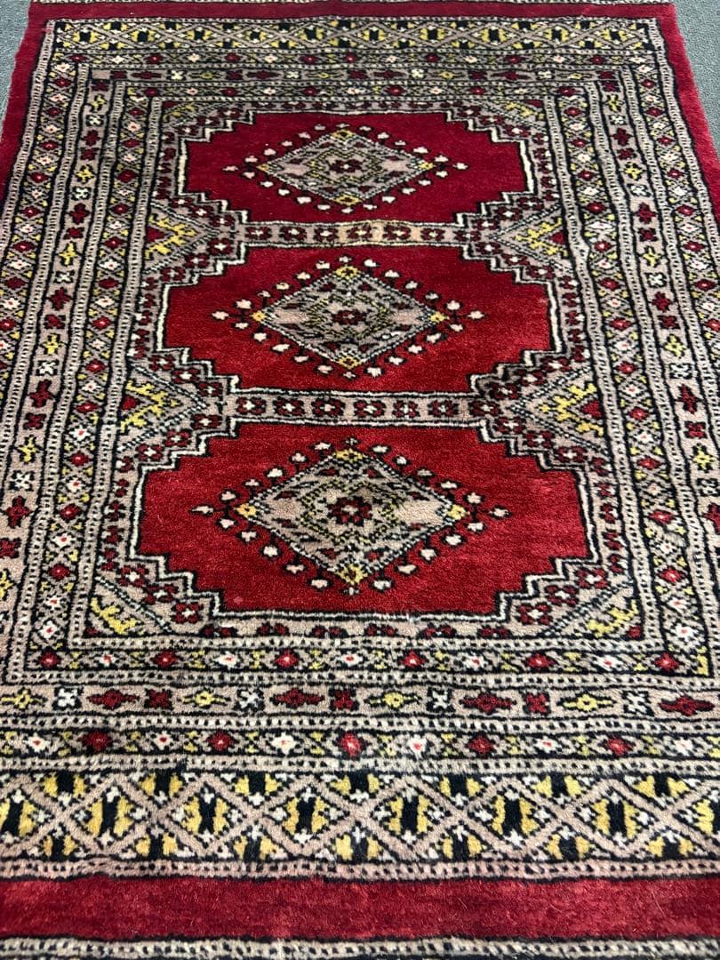 トルコ絨毯　ラグ　トライバルラグ