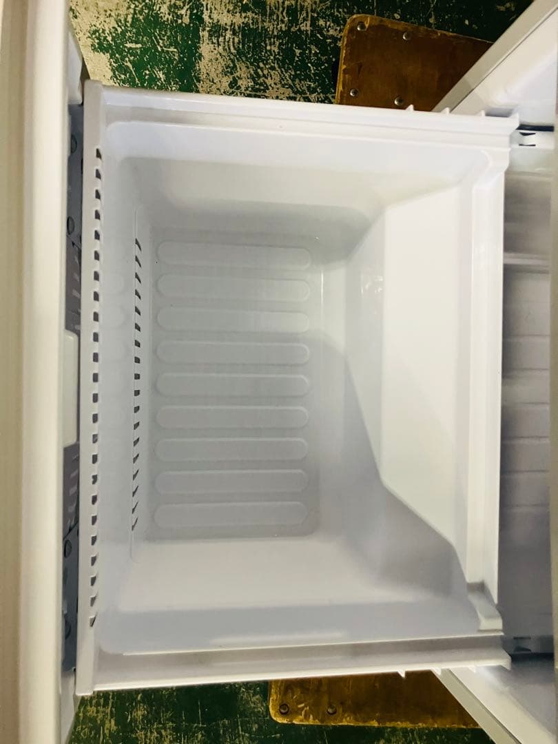 6r11 良品 SHARP シャープ 冷蔵庫 SJ-D17D-S 2018年製