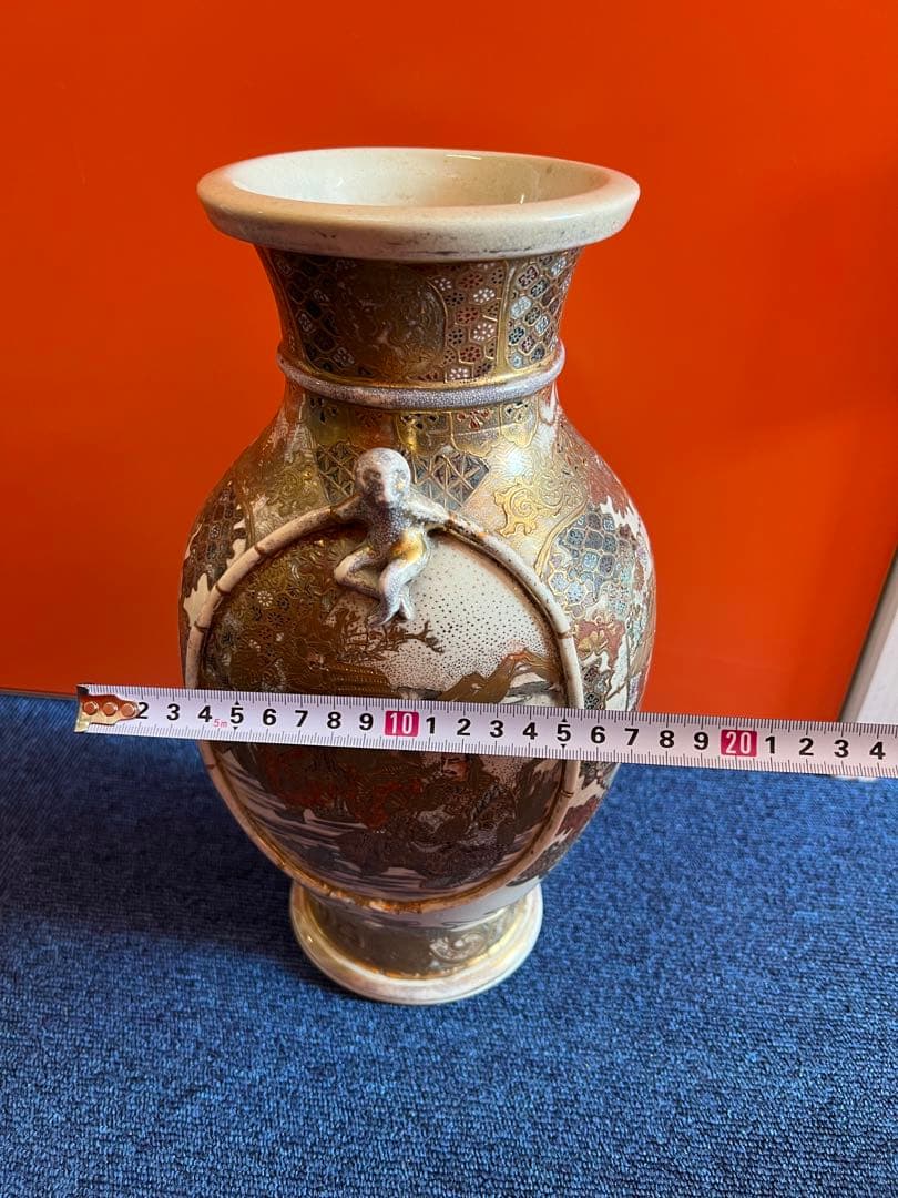 891 明治時代　薩摩焼　金彩人物　金蘭手　花瓶　時代物