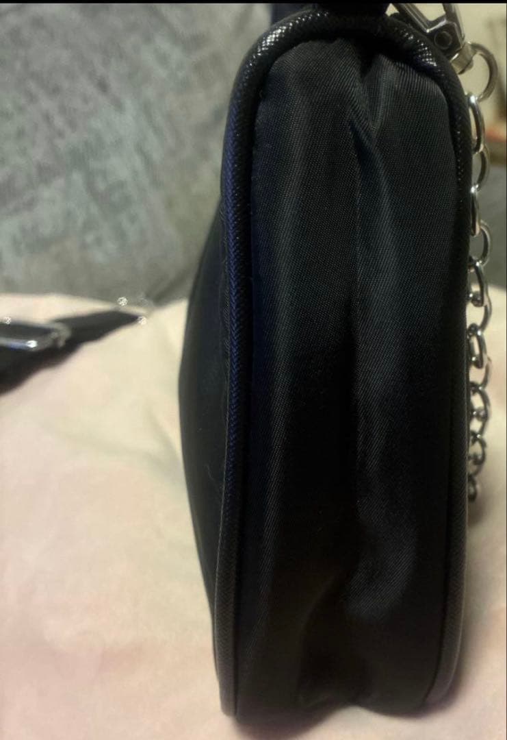 PRADA ノベルティ　ショルダーバック