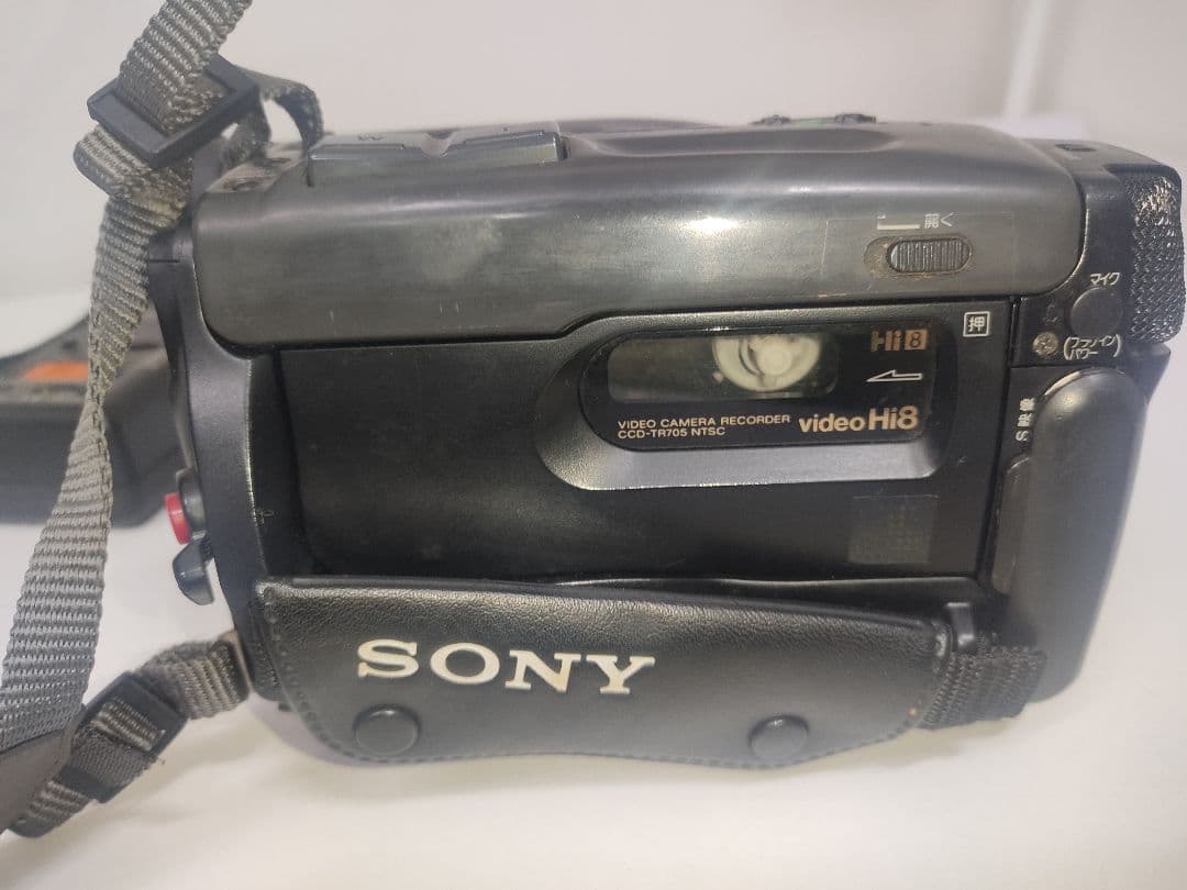 SONY video Hi8 Handycam 本体 充電器付き　ジャンク
