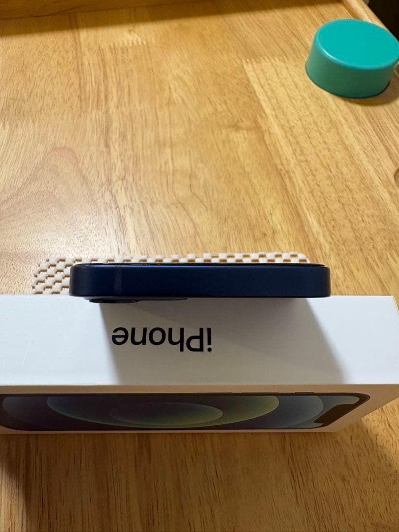 iPhone 12 mini 64GB外装美品