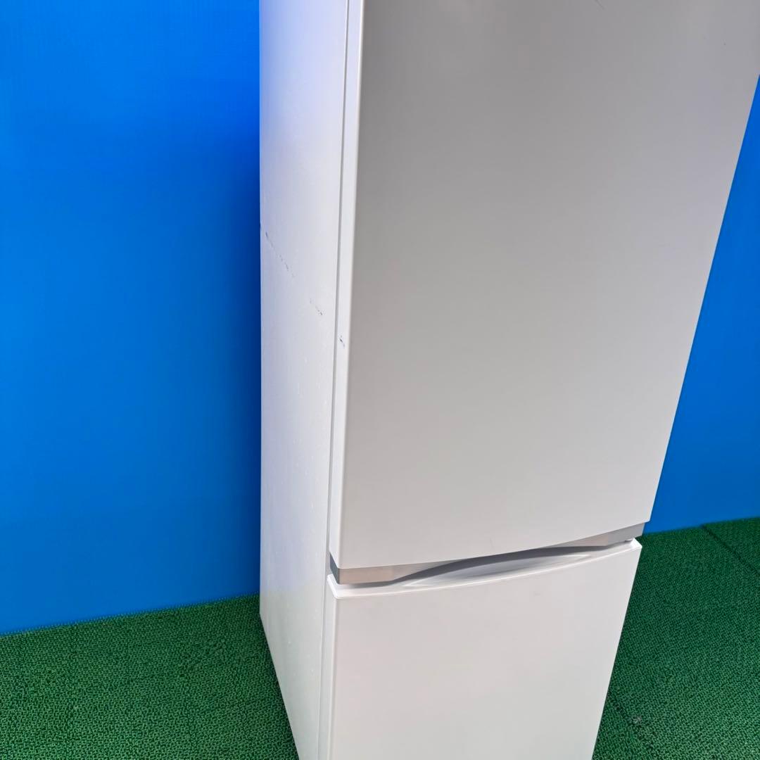 730 東芝　ホワイト　冷蔵庫　153L 100L　右開き　2ドア　大きめ　保証