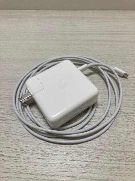 MacBook Pro 13インチ　2GクアッドコアIntel Core i5