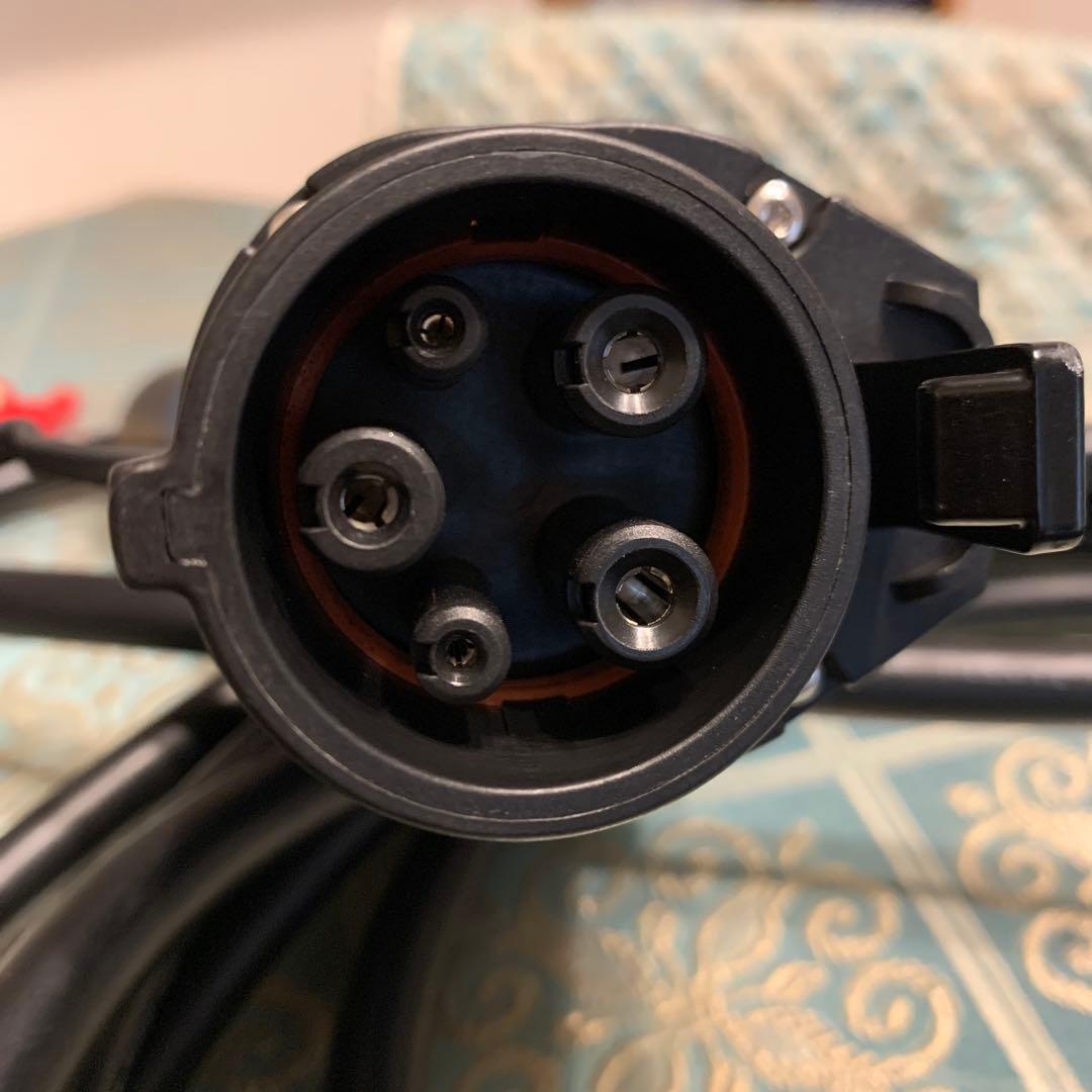 早い者勝ち! Qkcabo EV充電器 国産車対応100V収納バッグ.箱付き