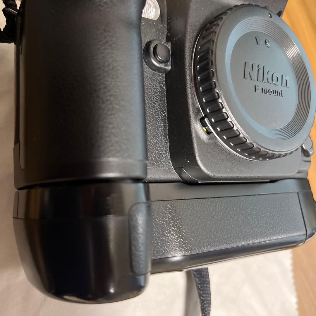 Nikon F80s フィルム一眼レフカメラ ボディ