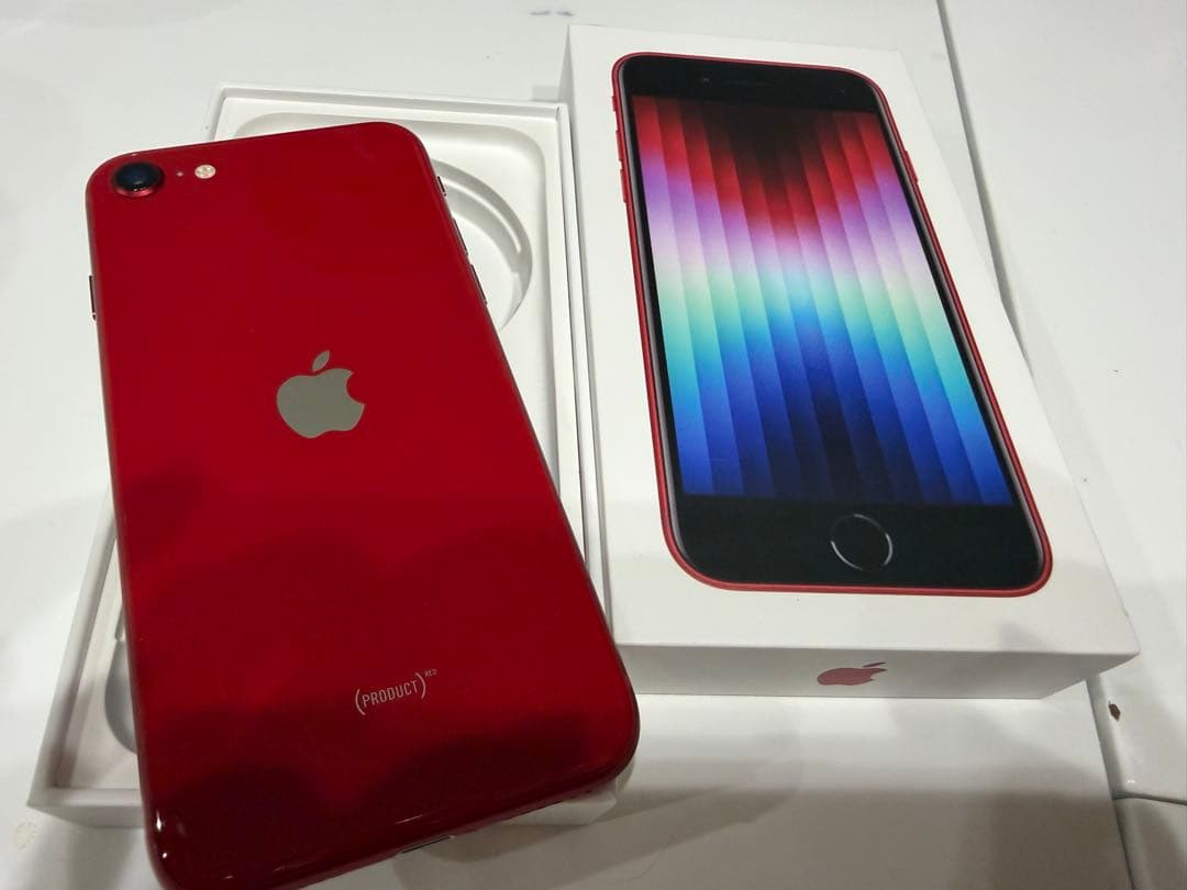 Apple iPhone SE (第3世代) PRODUCT(RED) 本体