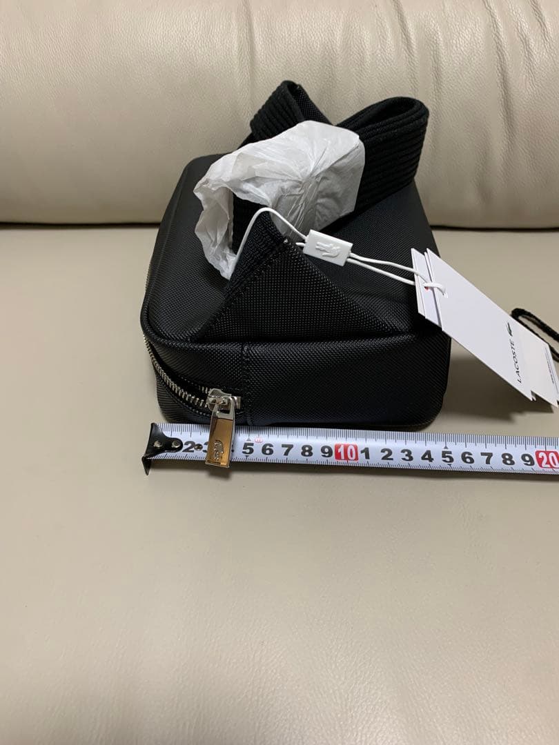 最終値下げ　Lacoste ブラック　ショルダーバッグ 中型