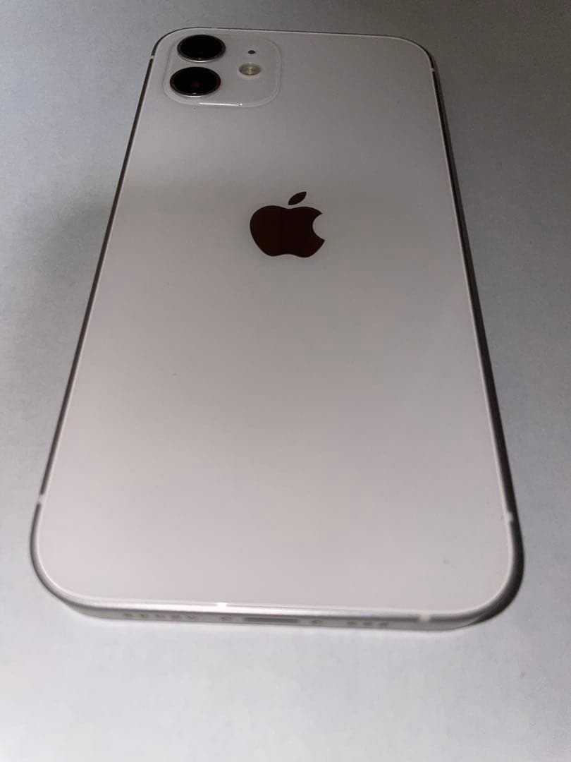 iPhone 12 本体　128GB SIMフリー　ホワイト