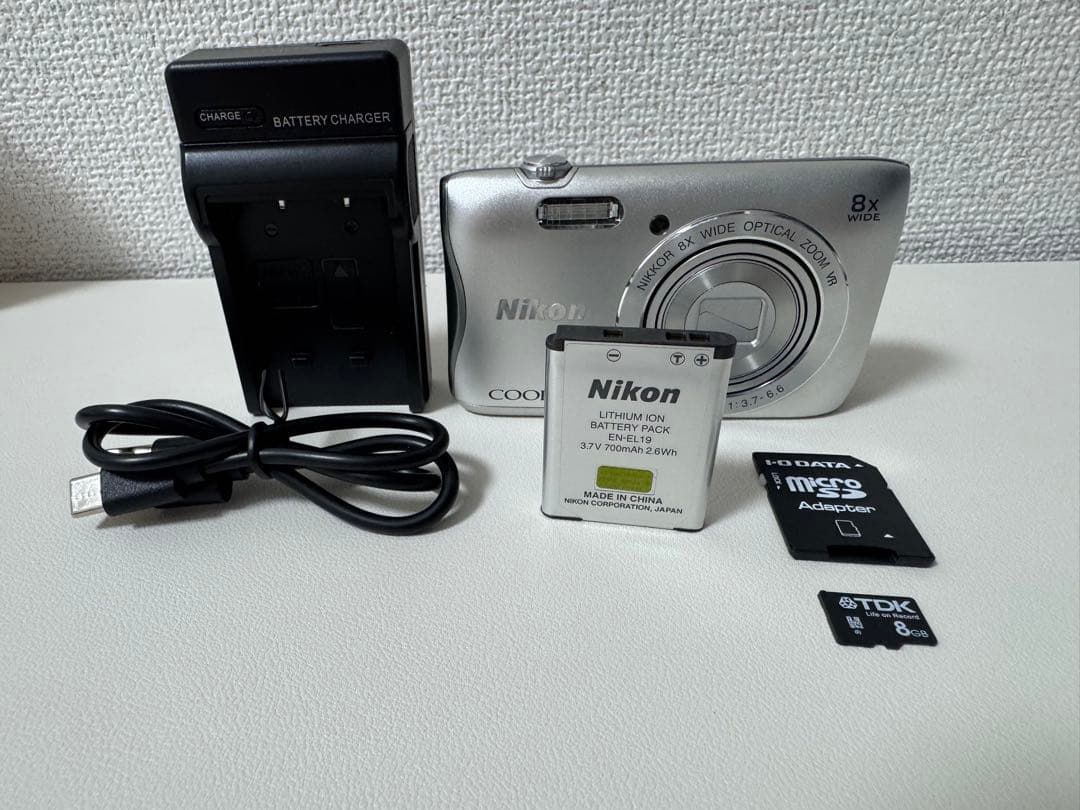 Nikon COOLPIX s3700 シルバー