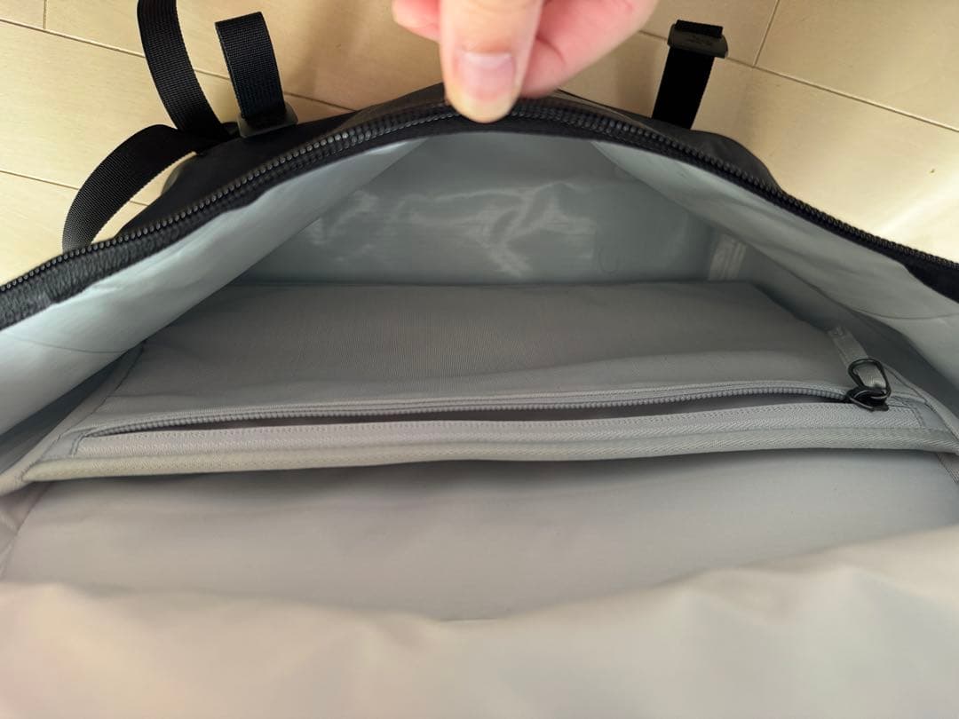 アークテリクス グランヴィル10クーリエバッグ