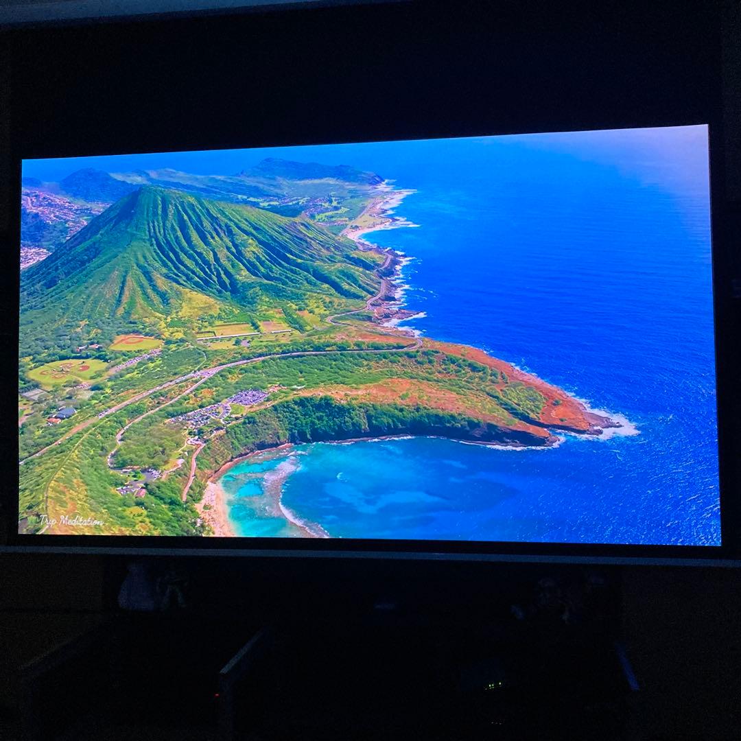 100インチ　電動スクリーン　吊り下げ式　 Unisonic LTW100MWA