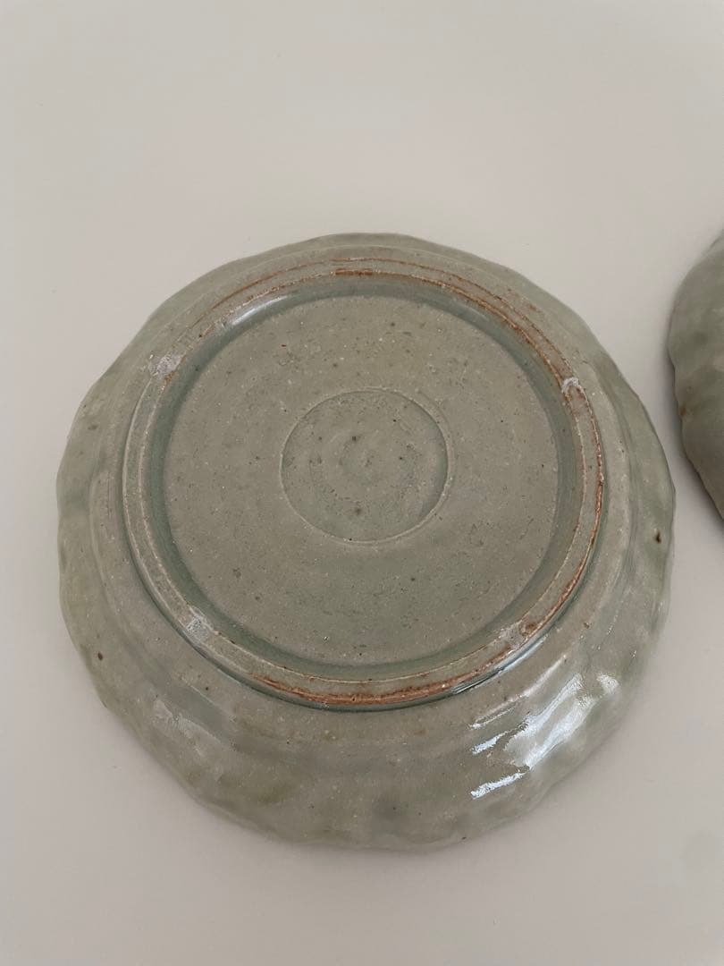 おまとめ: 新品未使用　日高伸治作　中皿2枚セット＋輪花小皿