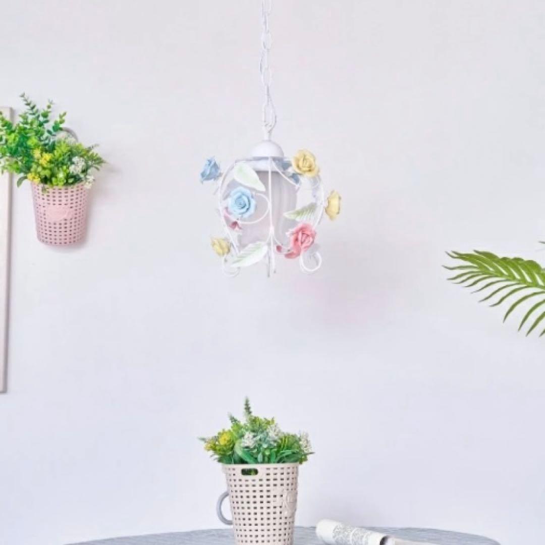 シャンデリアペンダントライト　おしゃれ　かわいい