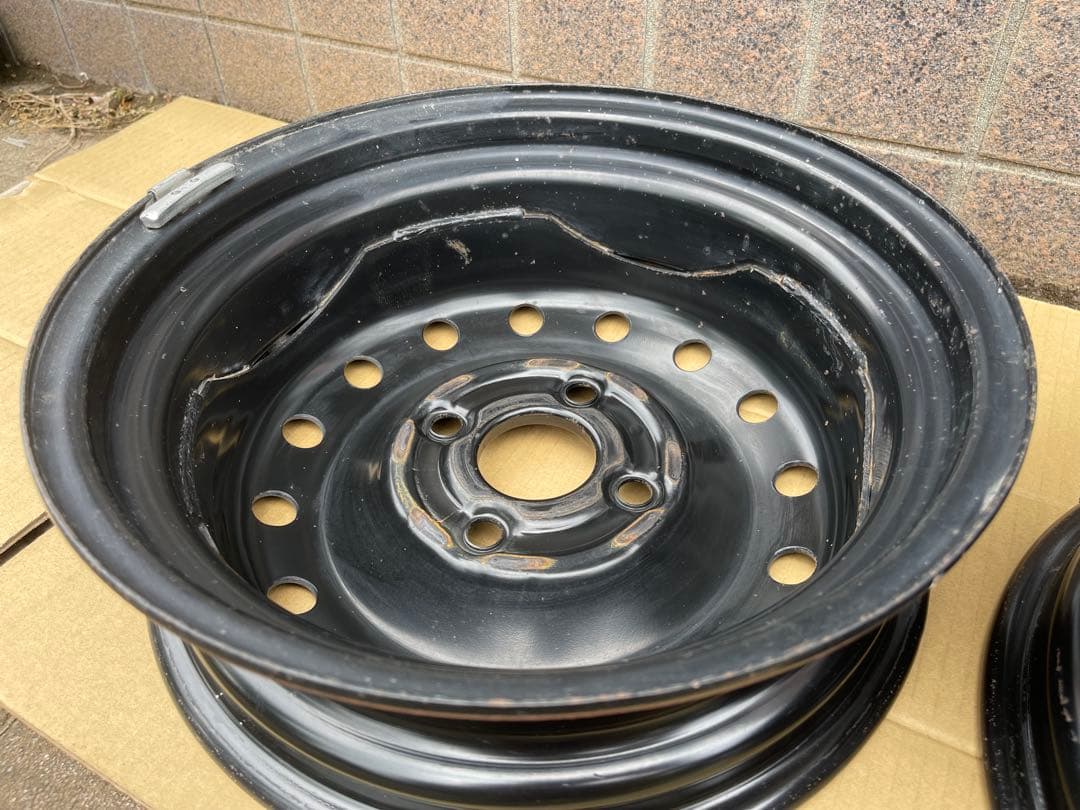 スチールホイール