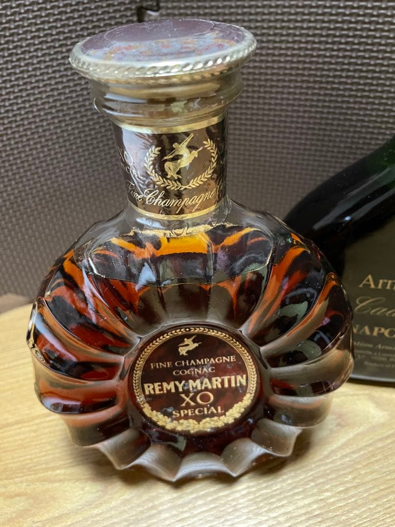 洋酒 古酒 未開封 REMY MARTIN と NAPOLEON