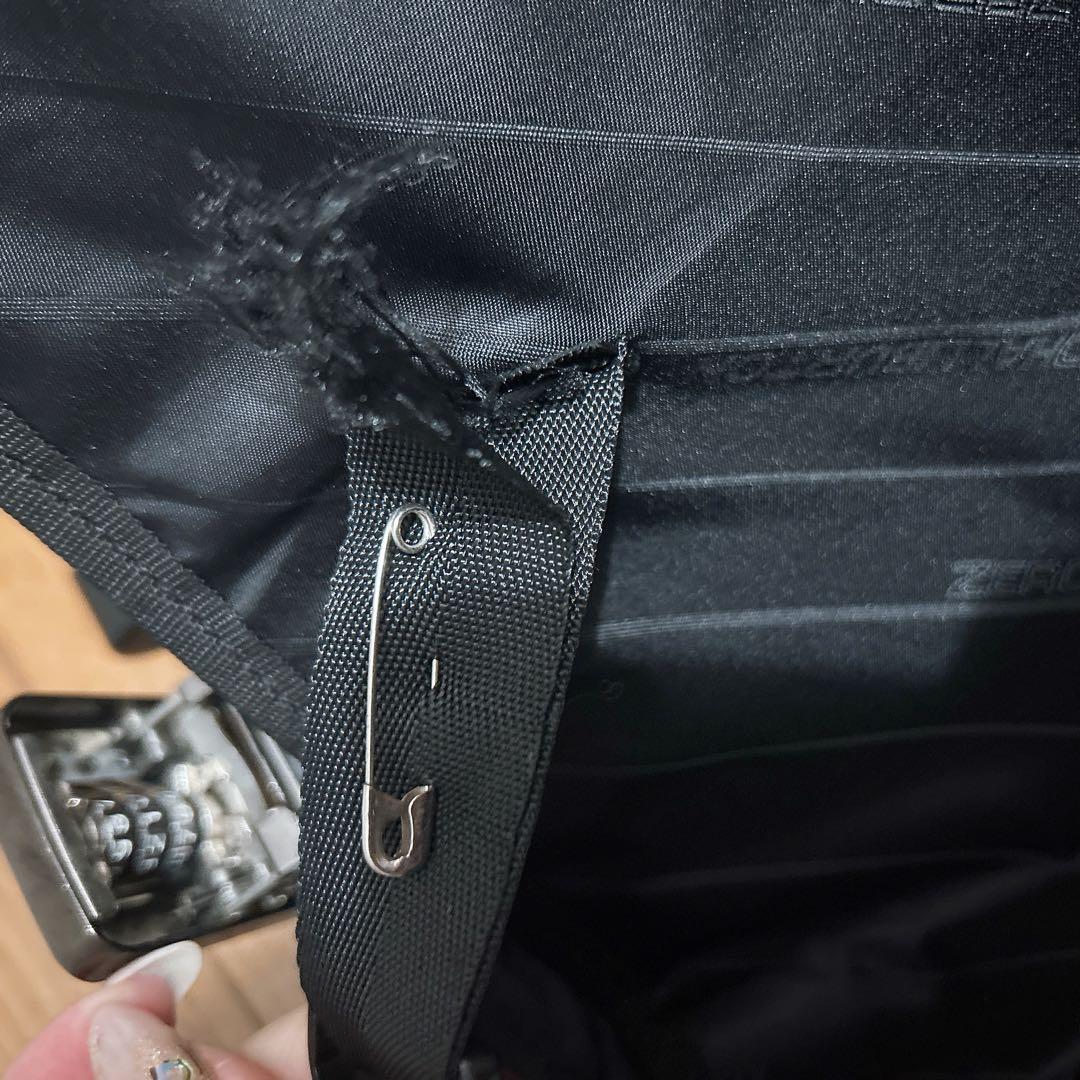 廃盤ゼロハリZERO HALLIBURTONスーツケース 31L 94101機内