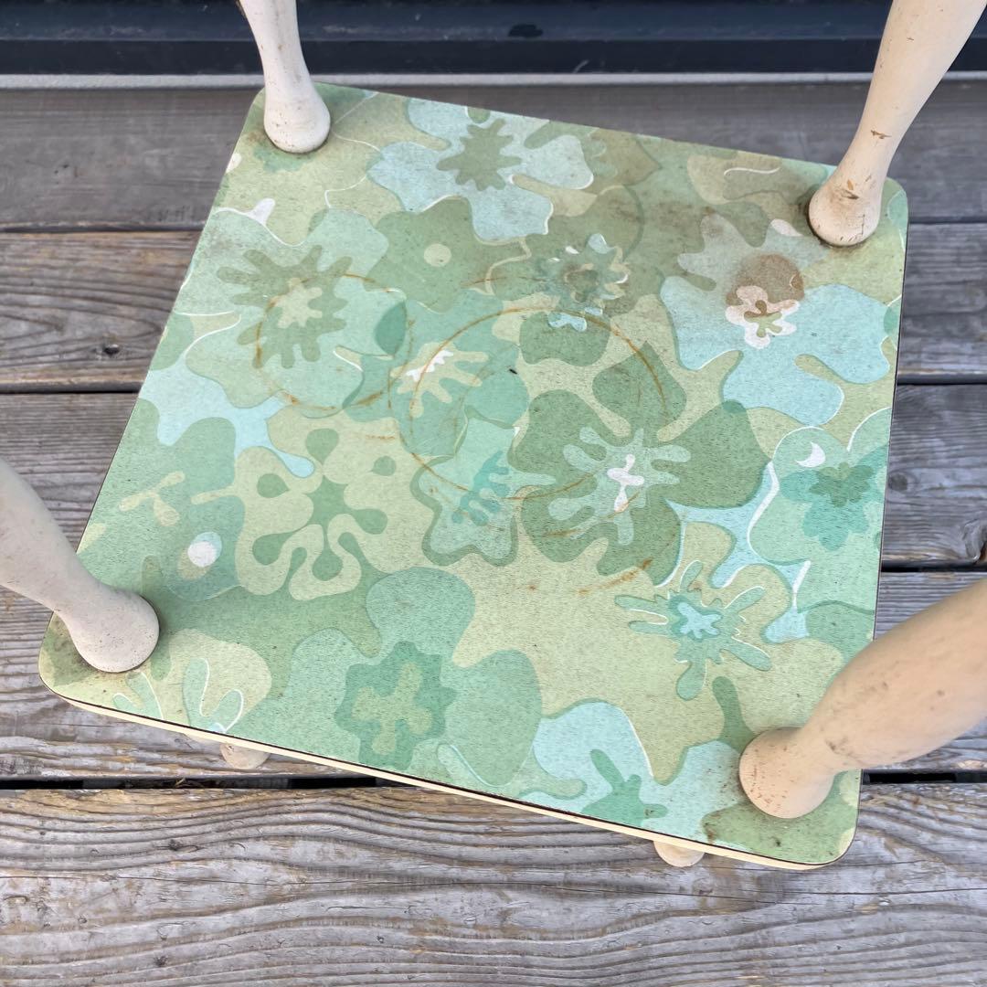 昭和レトロ ミッドセンチュリー 花柄2段木製ラック サイドテーブル 飾り棚 花台