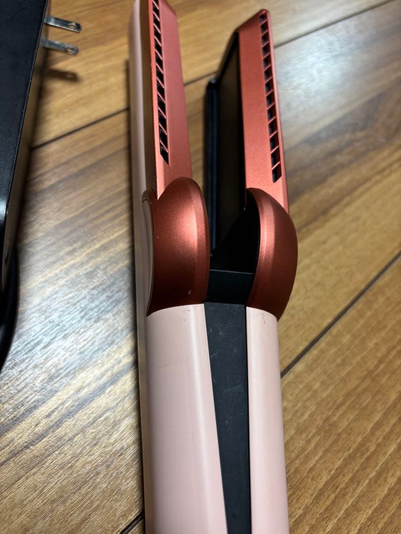 ヘアアイロン Dyson Airstrait