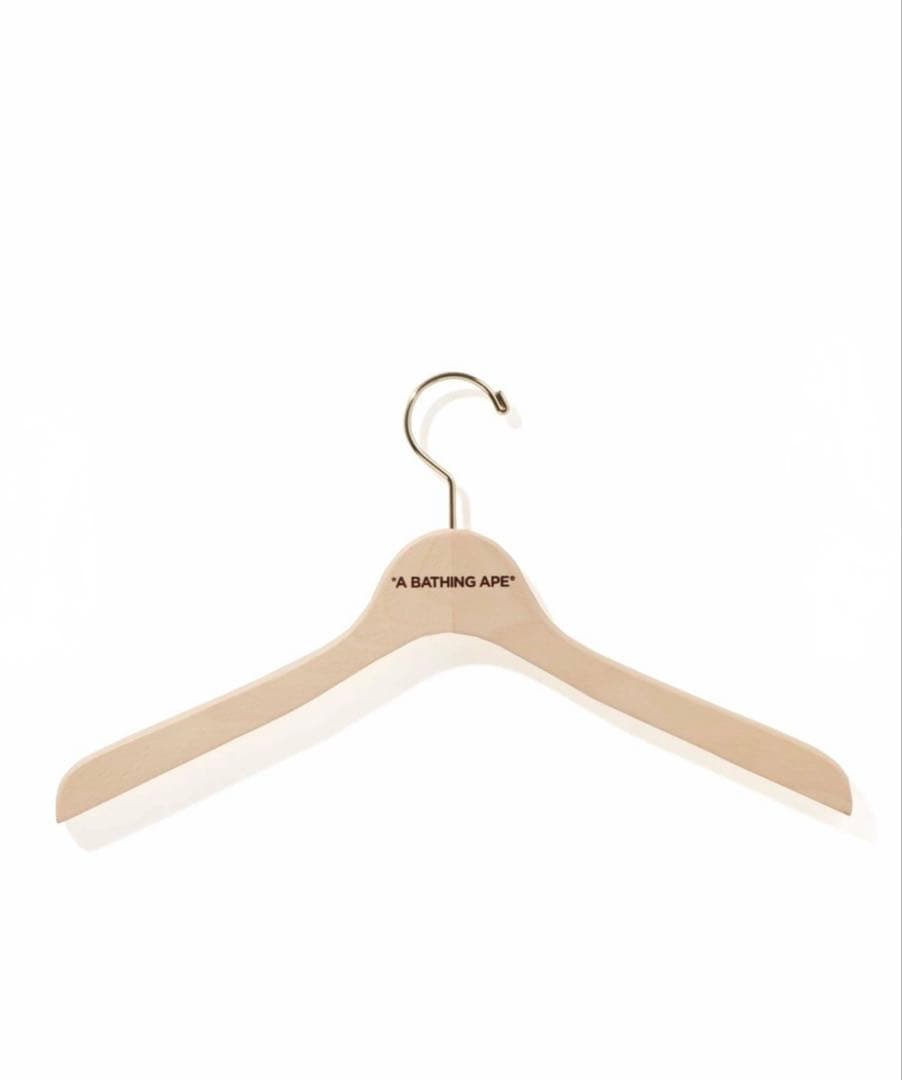 やま　A BATHING APE 木製ハンガー　エイプ　カモフラ