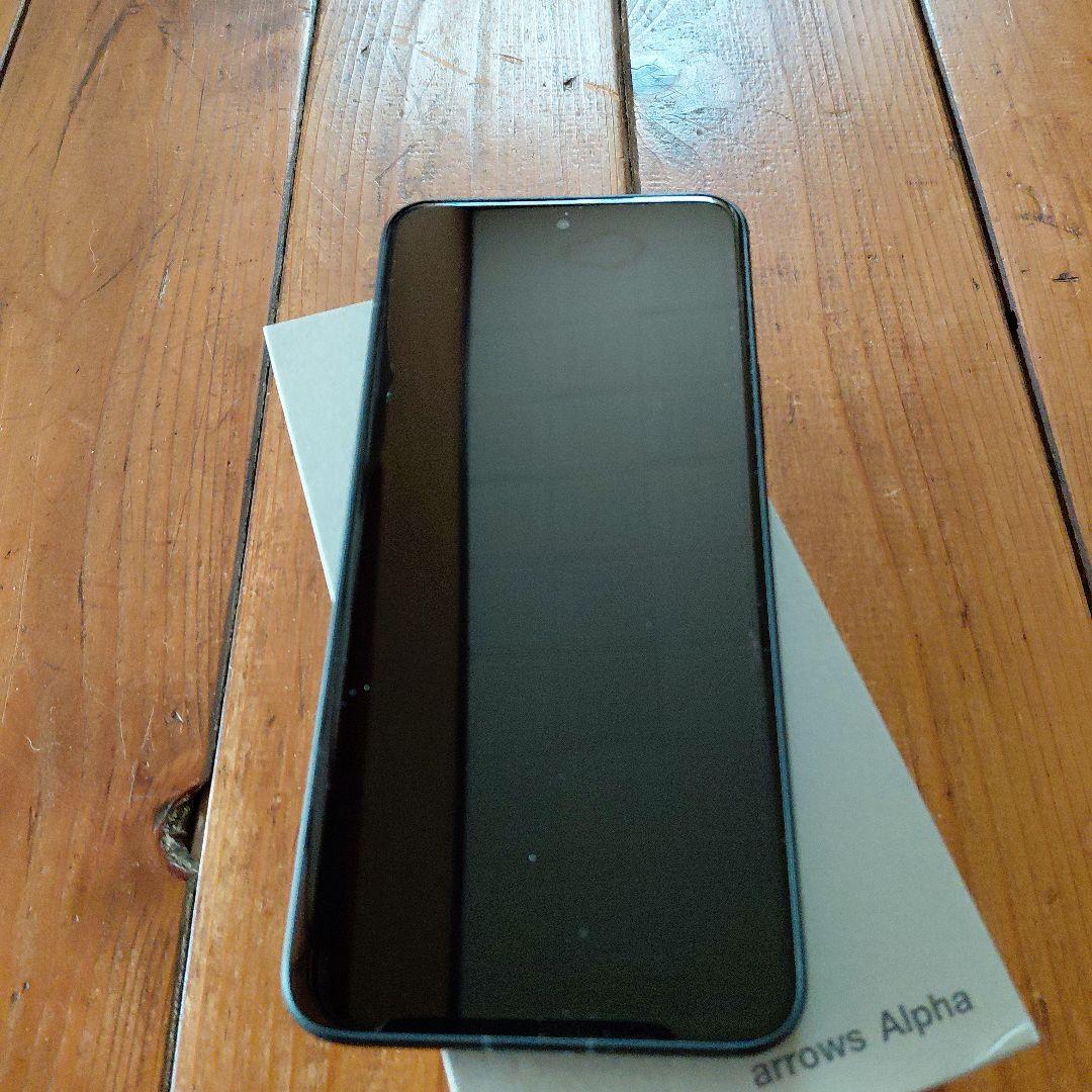 arrows Alpha m08スマートフォン本体