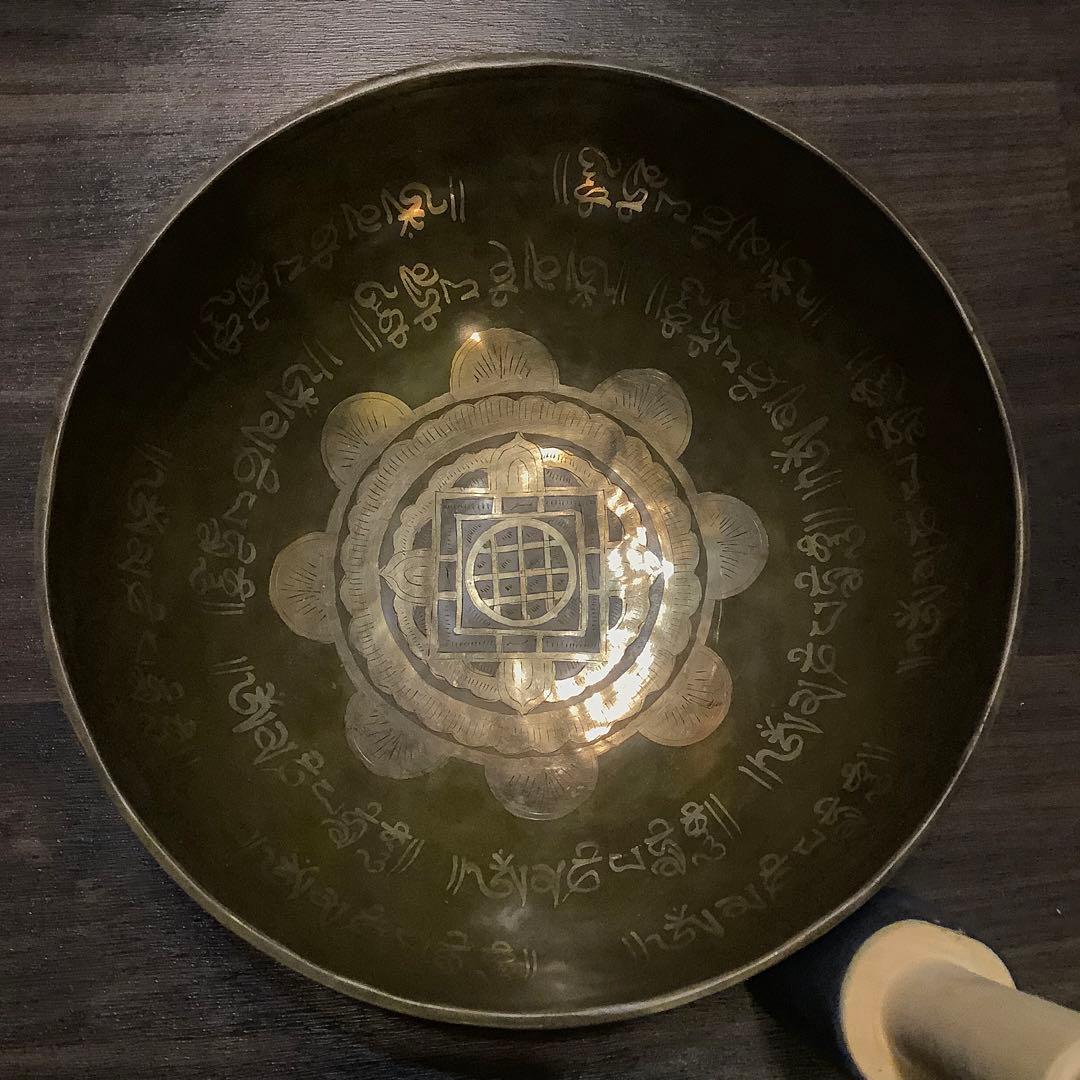 No32 チベット産 24.2cm チベタン シンギングボウル ヤントラ
