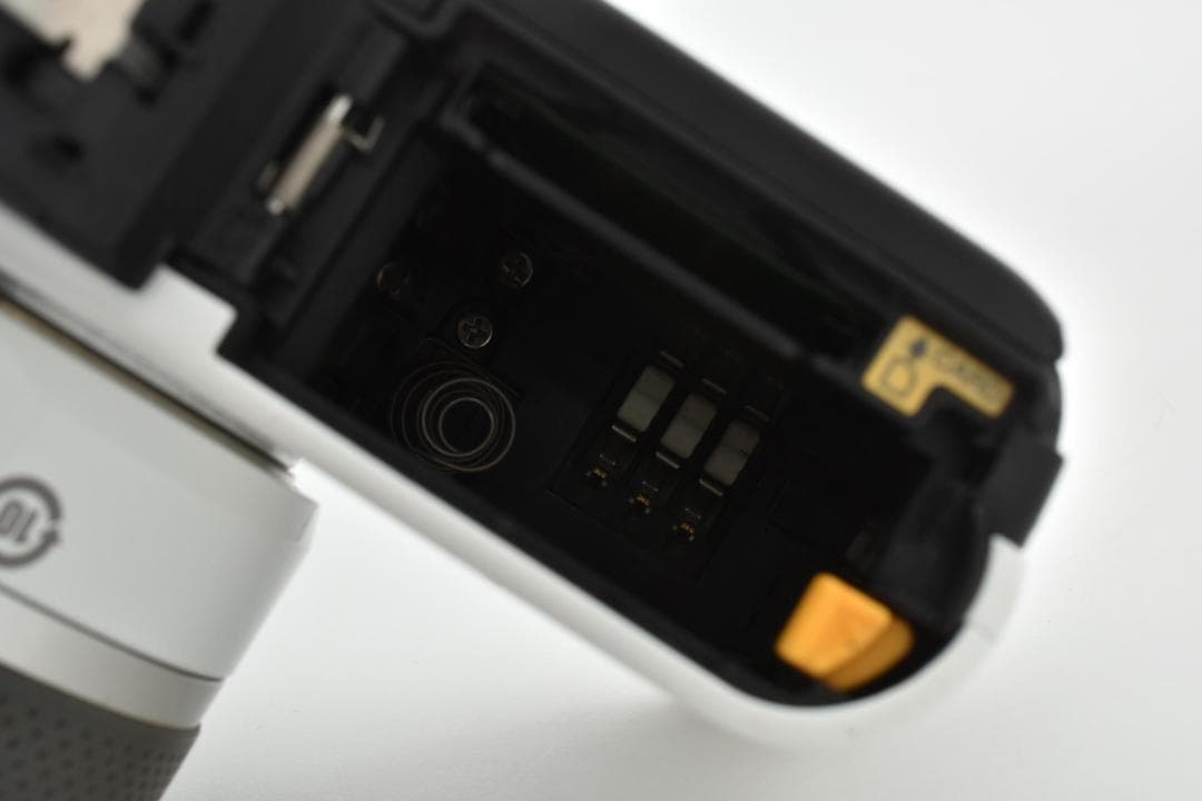 Nikon ニコン 1 J1 レンズキット ミラーレス一眼カメラ