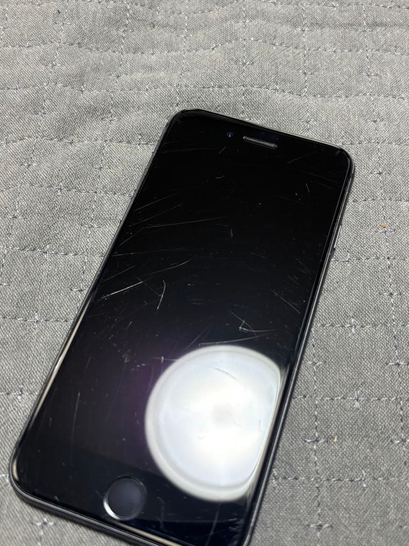 Apple iPhone 8 スペースグレー 本体