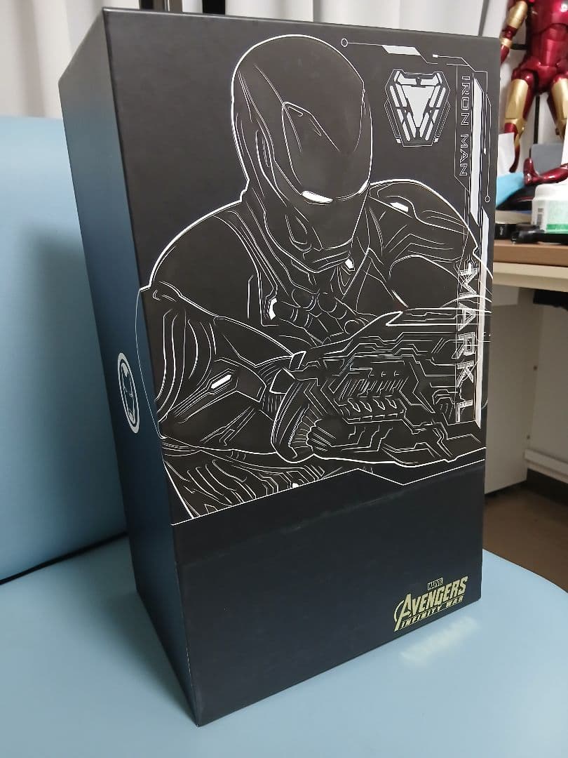 ホットトイズアイアンマン マーク50LEDライト付き