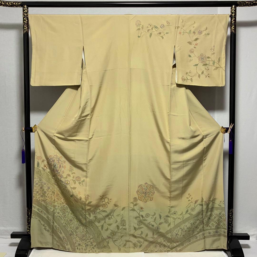 D168 訪問着　総刺繍　汕頭・蘇州刺繍　華文　唐草　正絹　着物　袷　極美品