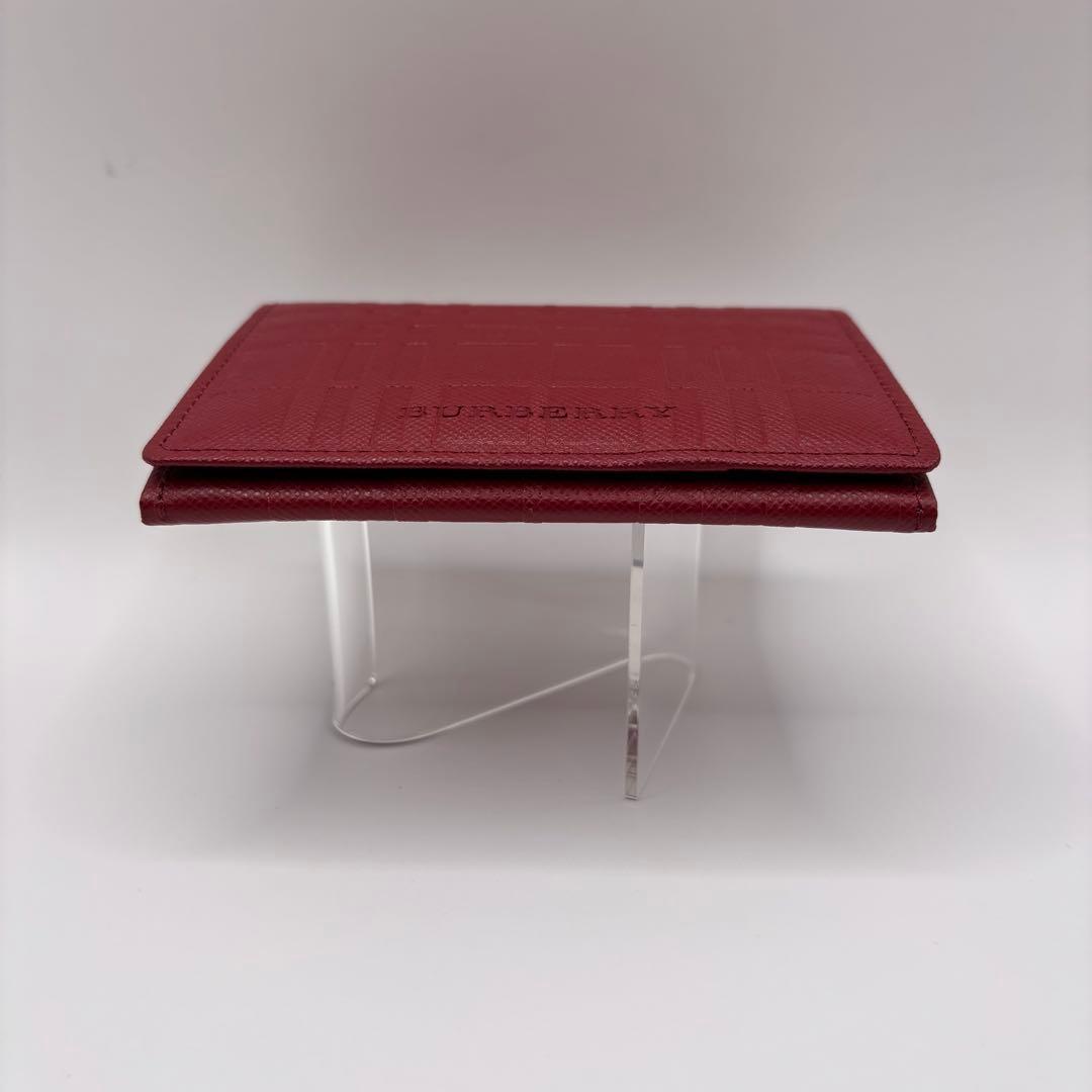 【極美品】　BURBERRY 名刺入れ　カードケース　エンボス　レッド　レザー