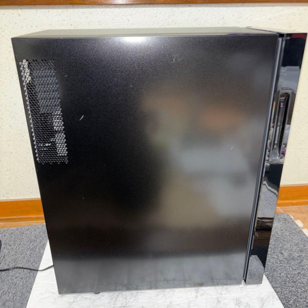 【2025年製】アイリスオーヤマ　ペルチェ式ワインセラー　PWC-331P-B