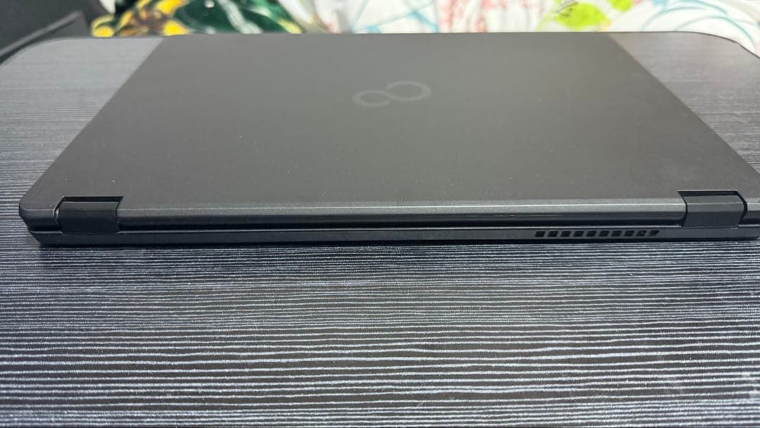 富士通ノート LIFE BOOK U749/A オフィス2019インストール