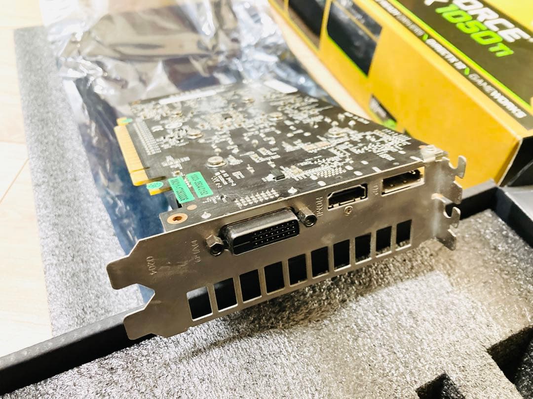 玄人志向 GeForce GTX1050ti 4GB グラフィックボード