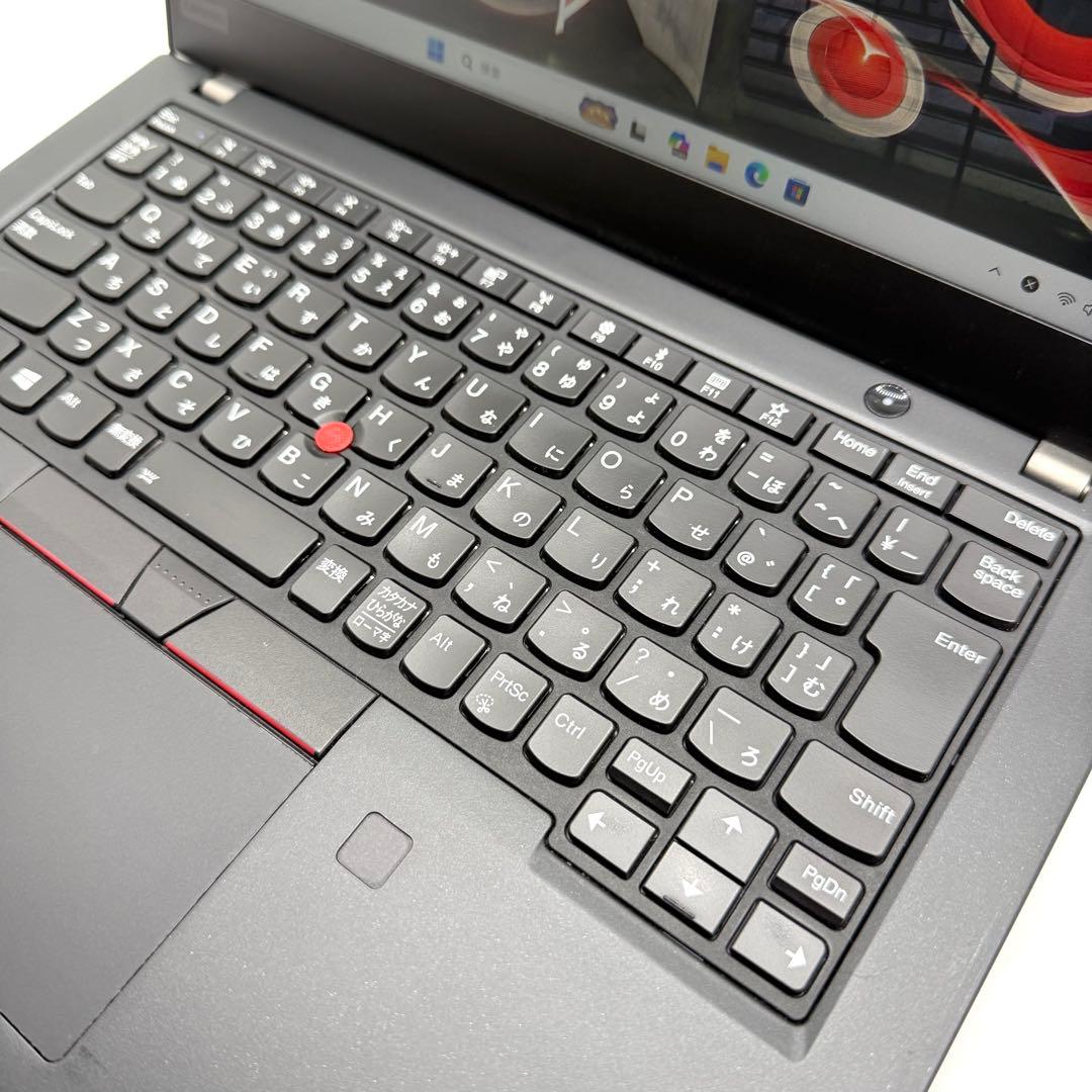 準美品 ThinkPad 第8世代i7 16GB SSD512 11pro 軽量