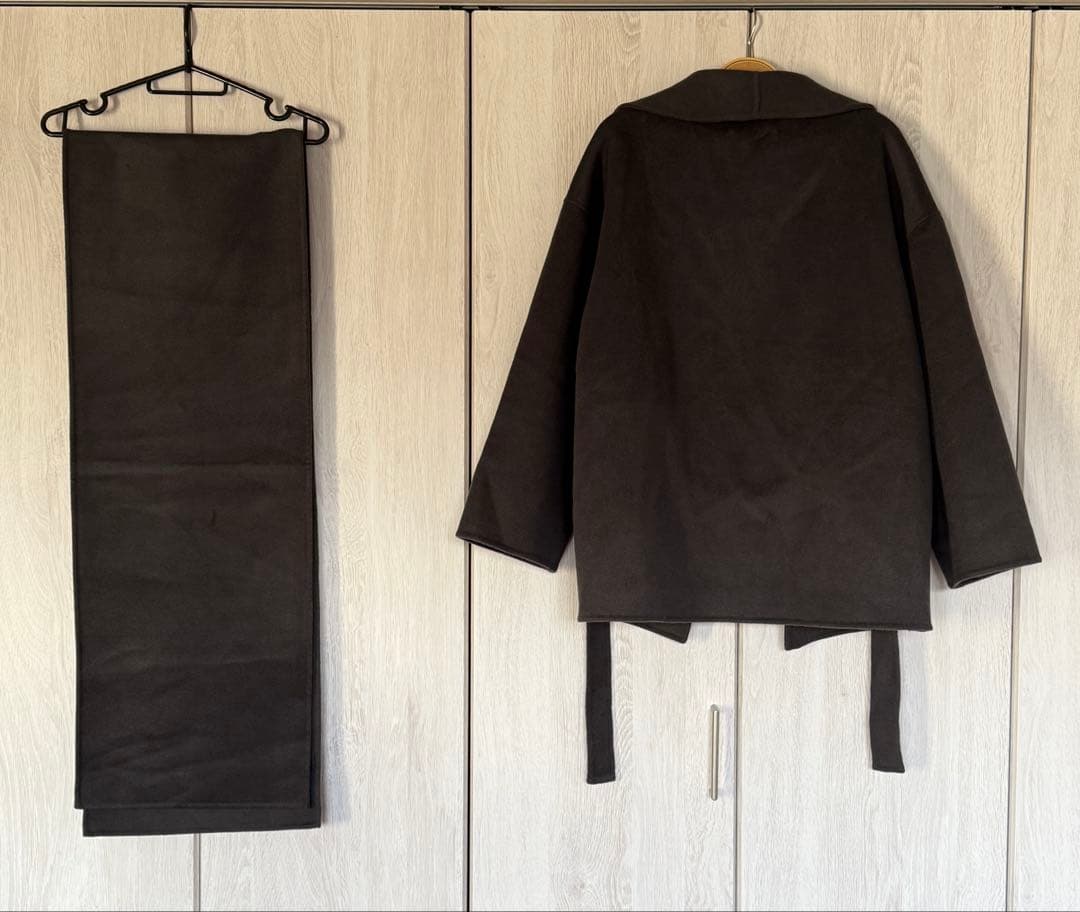 新品タグ付き　今期新作　regleam ストール付きショートコート
