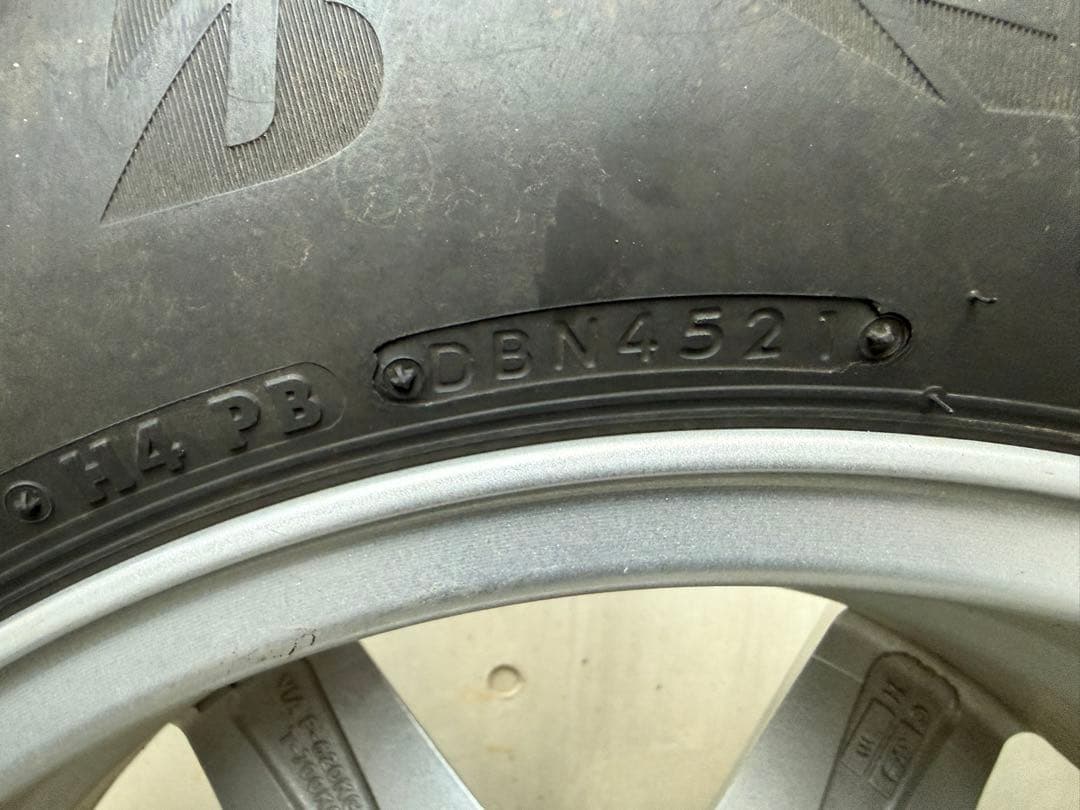 ジムニー・ブリヂストンDM-V3 175/80R16 スタッドレスタイヤホイール