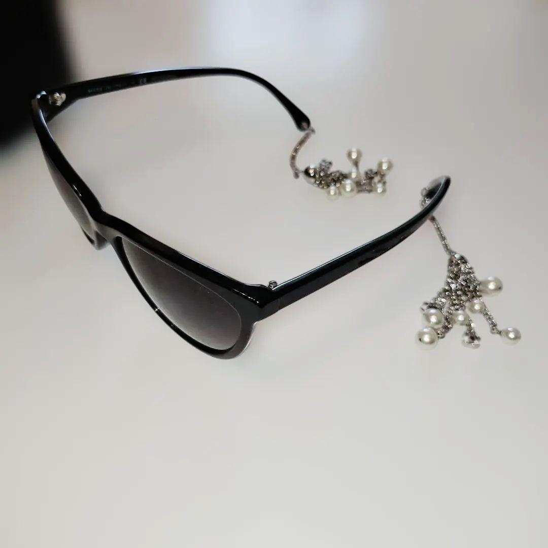 レア品★CHANELシャネル　キャットアイ サングラス パール、ロゴチャーム付