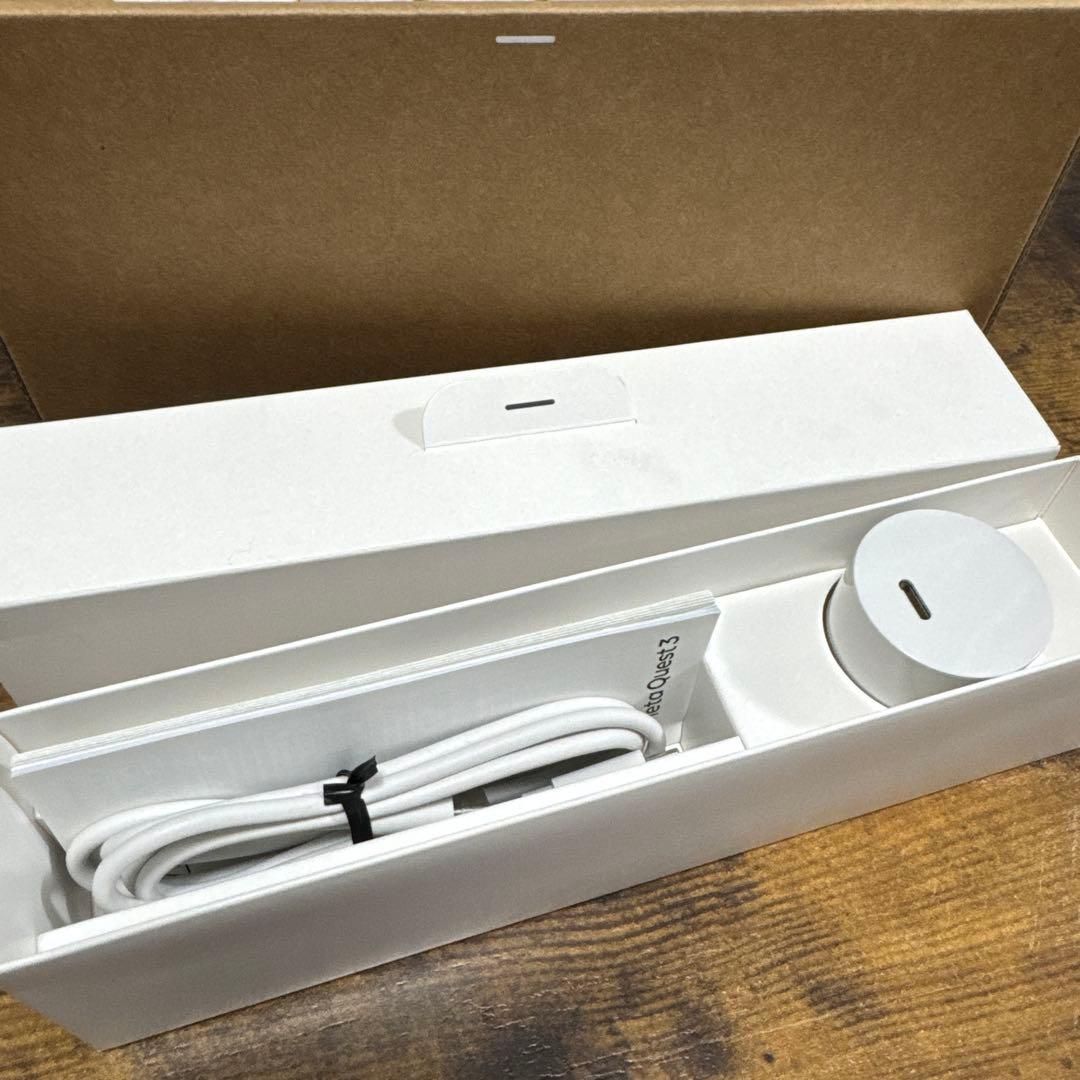 美品　 Quest 3　本体　512GB メタクエスト 3