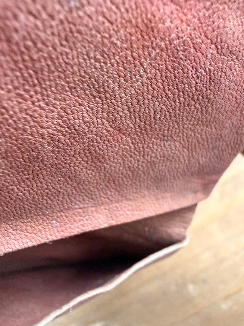 革製　ハンドクラフト　トライバル　民族　部族　工芸品　財布　革細工