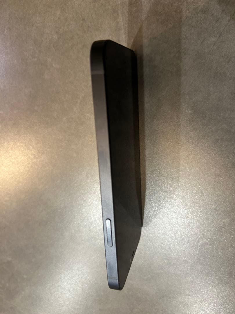 Apple iPhone 12 ブラック　64GB（SIMフリー）箱付き【美品】