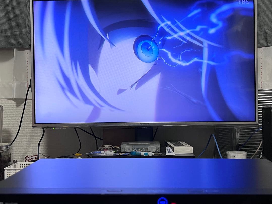 ULTRA HD 2TB 3番組録画　シャープBDレコーダー　BD-UT2100