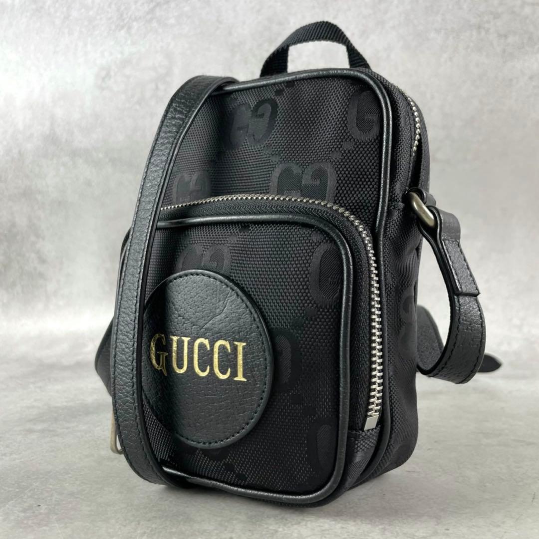 【美品】グッチ オフザグリッド ショルダーバッグ GG柄