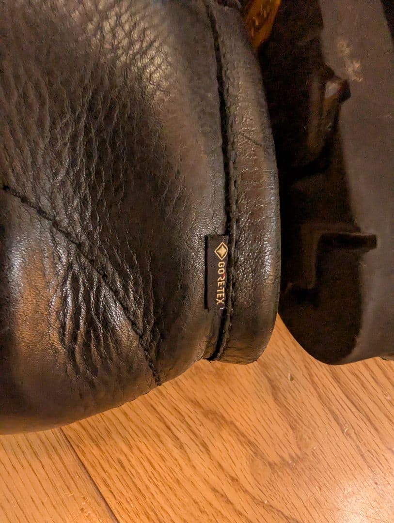 CLARKS クラークス ワラビー GORE-TEX（ゴアテックス）