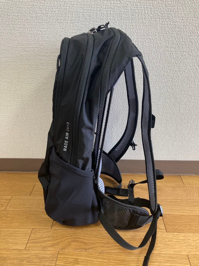 ［ドイター］バックパック　レースエアー　14+3 ブラック 2023年モデル